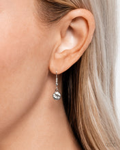 Load image into Gallery viewer, Sneaker Shimmer - White
